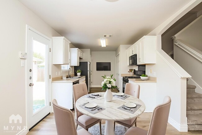 Photo - 2716 Amberglow Ct