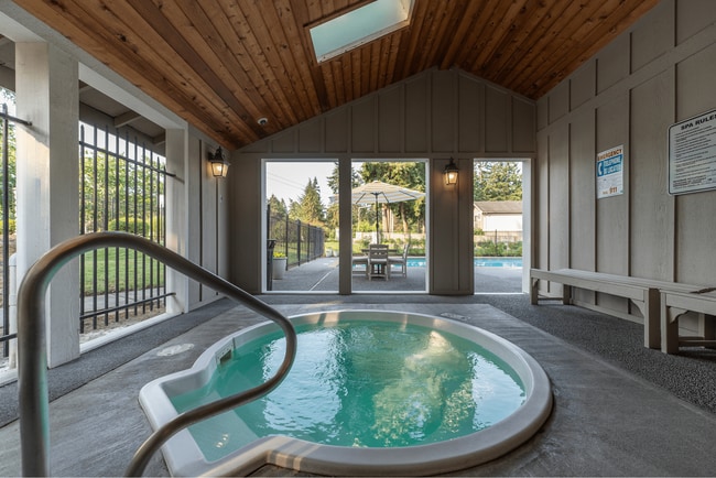 Explore Stonegate Apartments - Stonegate Apartments