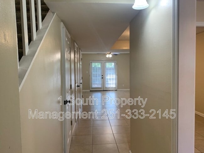 Photo - 6527 Old Shell Rd