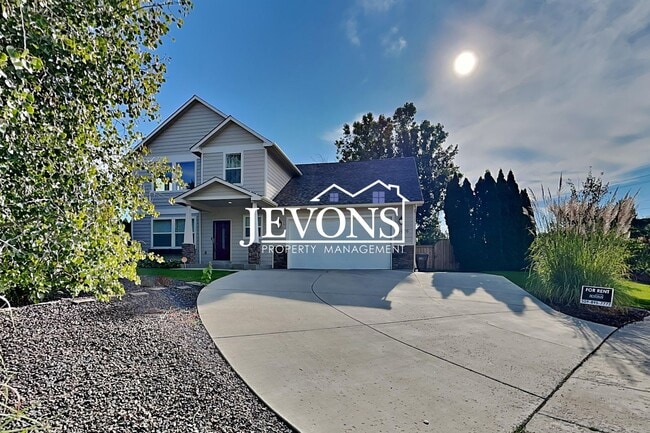1406 S 79th Ave