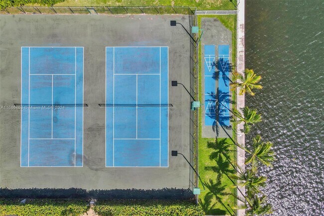 Photo - 1000 Parkview Dr Unidad Smile