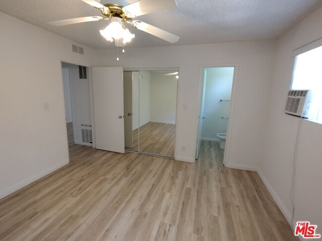 Photo - 650 Westmount Dr Unit 206