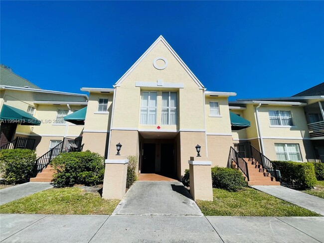 Photo - 2829 N Course Dr Unidad 104