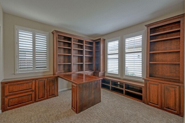 Photo - 4 Bedroom, 3 Bath - 3 Car Garage - Gorgeous!!!