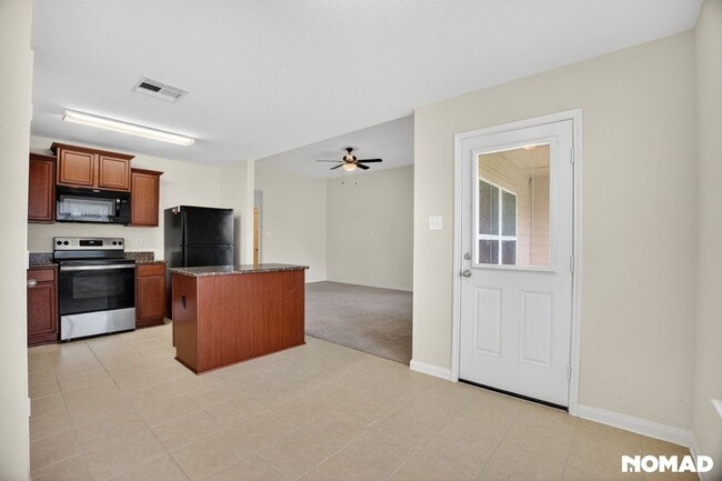 Photo - 2331 Golden Brandy Ln