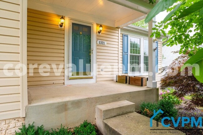 Photo - 1321 Treasure Dr