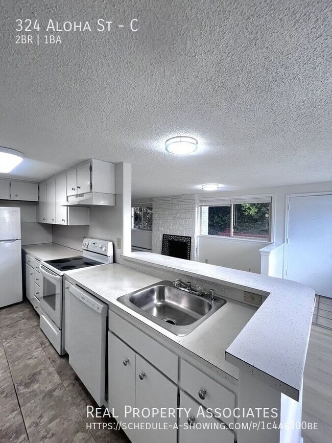 Photo - 324 Aloha St Unit Aloha Ave Aprtment C