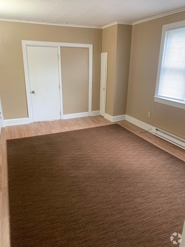 Building Photo - 1216 W Norwegian St Unit Apt #2