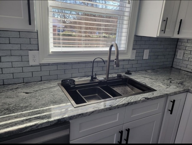 Photo - 103 Jones Ave