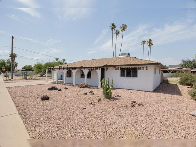 Photo - 1140 W 7th St
