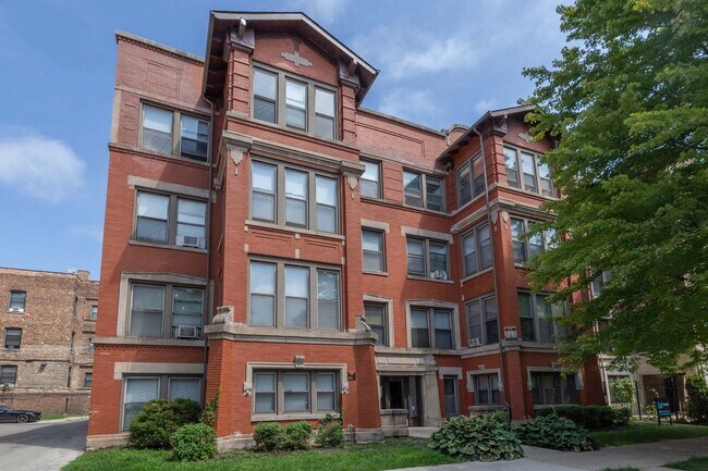 Photo - 918 E. Hyde Park Boulevard