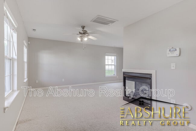 Photo - 5223 Malik Dr