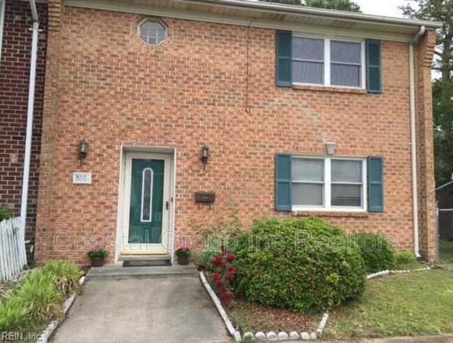 Photo - 800 St Denis Ct