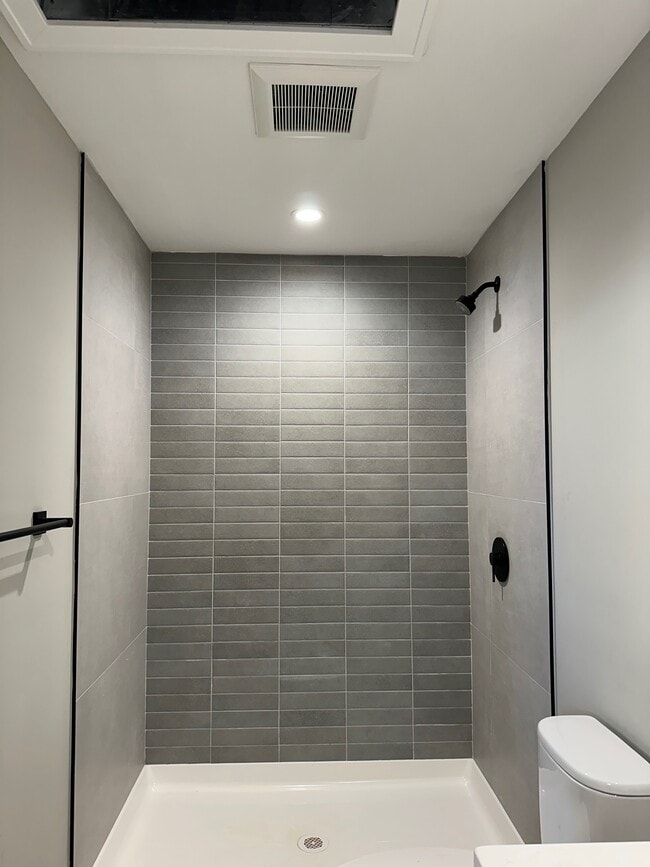 Photo - 5912 N Nashotah Ave