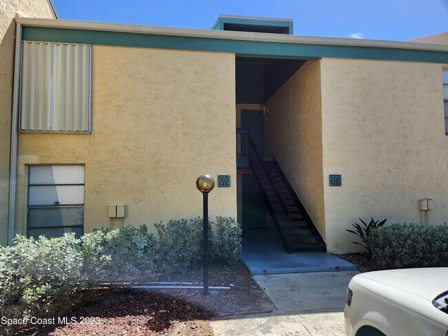Building Photo - 1225 N Wickham Rd Unit 212 Rental