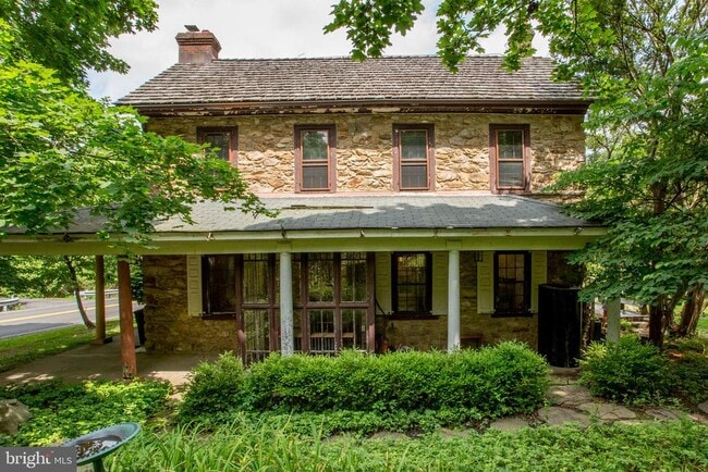 Photo - 3115 Gallows Hill Rd