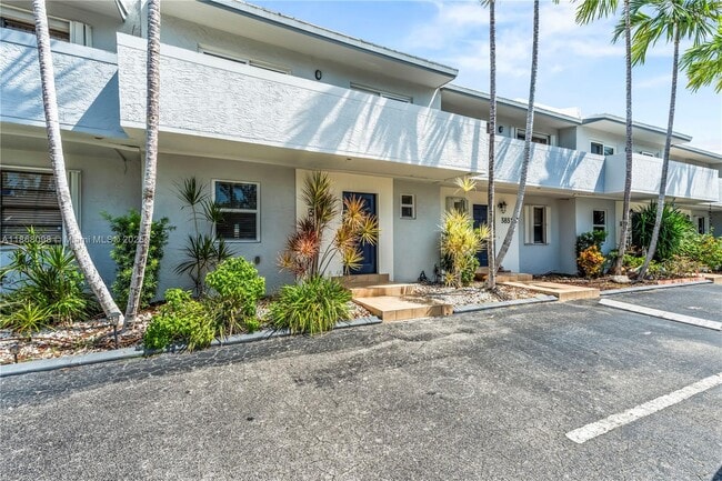 Photo - 3827 NE 166th St