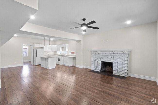 Building Photo - 1906 Yandell Dr Unit 1 Rental