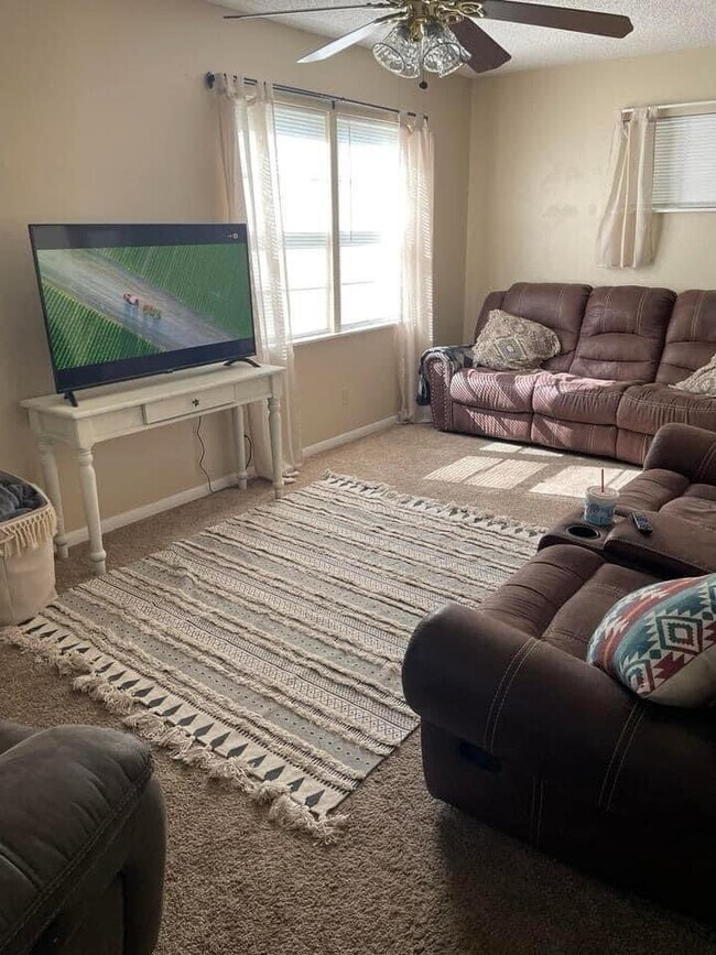 Photo - Easily accessible 3 bedroom/1 bath in Dublin