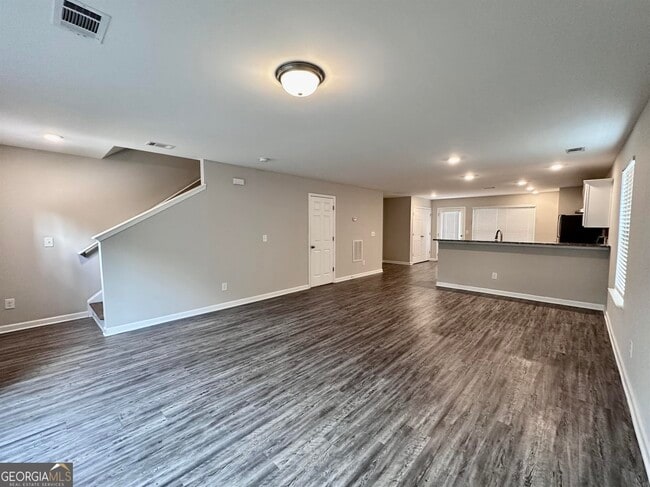 4458 Pinscher St