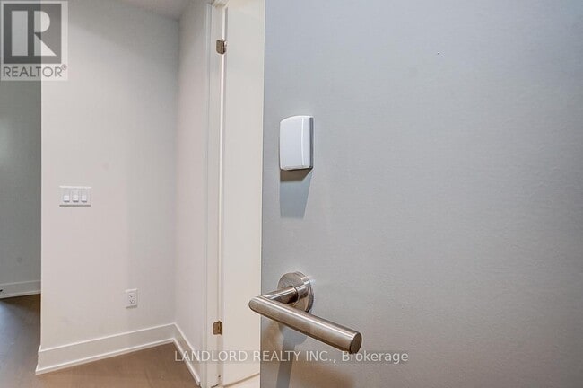 Photo - 322 Dupont St Unit 202