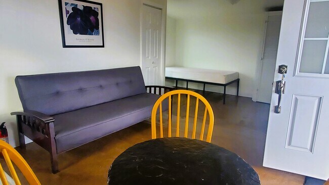 Photo - 1151 W Hayworth Rd