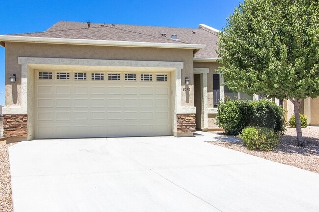 Building Photo - Granville - 3 bedroom home