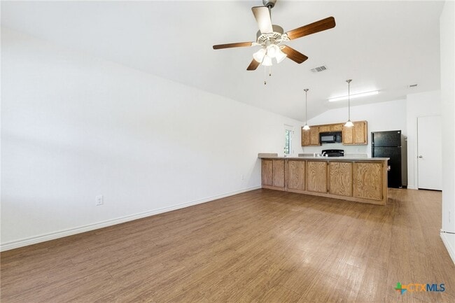 Photo - 913 Ashwood Dr