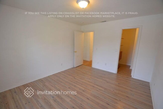 Photo - 880 Chokecherry Dr