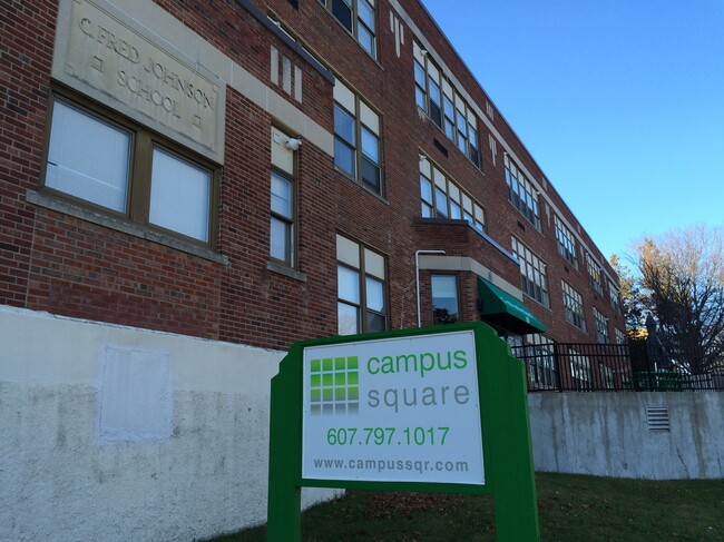 Campus Square - Campus Square Apartments