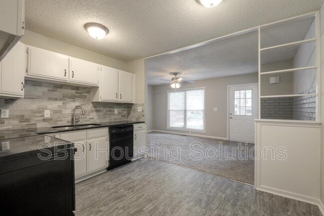 Photo - 18304 E 18th St N