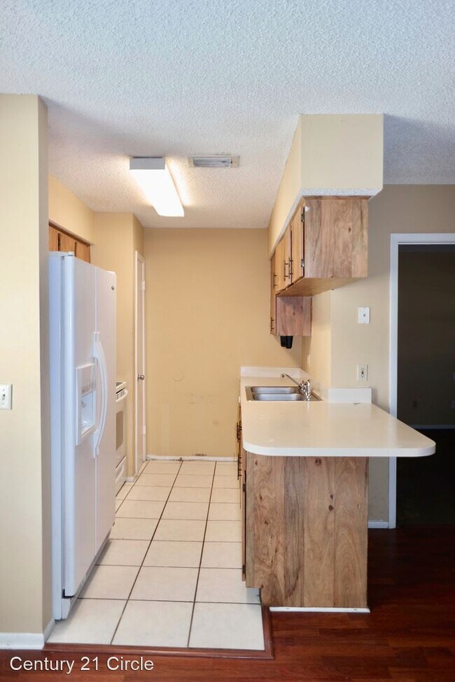 Photo - 2 br, 2 bath House - 244 Red Maple Place