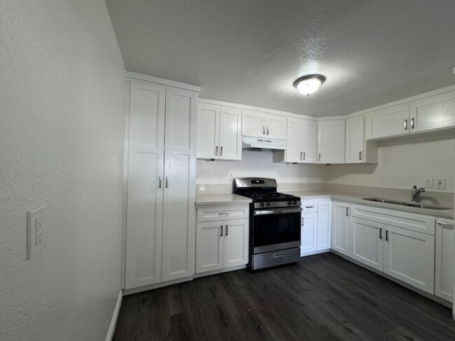 36 E Plymouth St Unidad Plymouth36-A