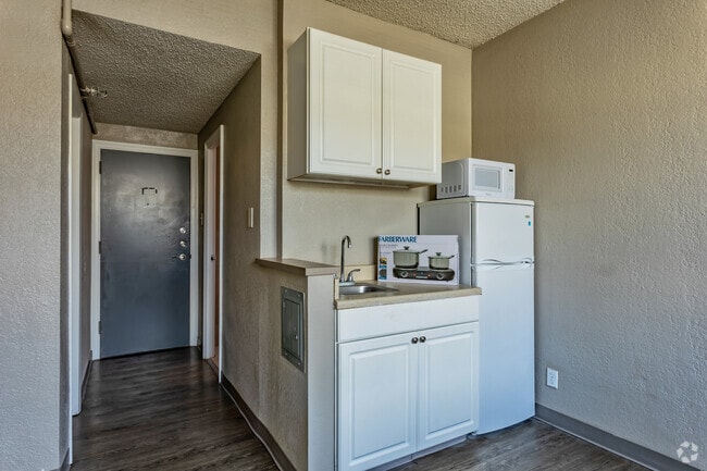 Deluxe Studio - 380 SF - Kitchen