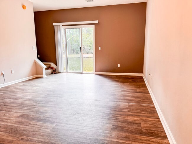 Photo - 518 Scrub Jay Dr