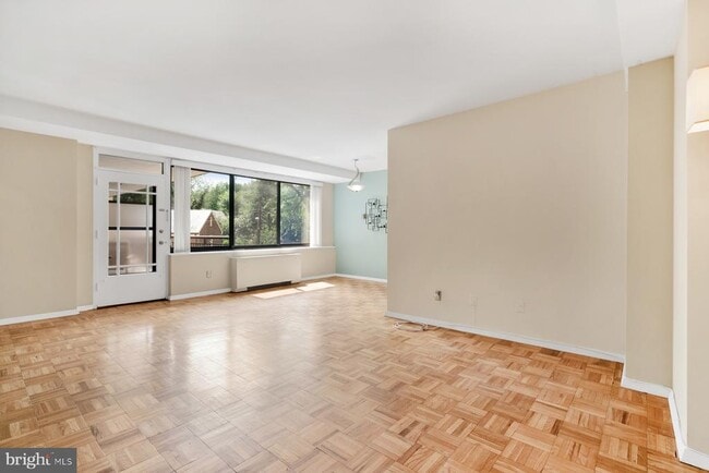 Photo - 4740 Connecticut Ave NW Unidad 414