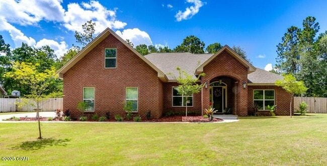 Building Photo - 4528 Tropical Dr