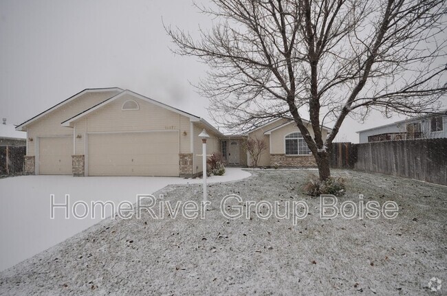 Building Photo - 12377 W La Grange St Rental