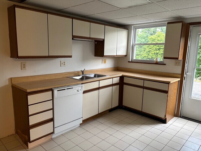 2853R Bedford St Unit 3