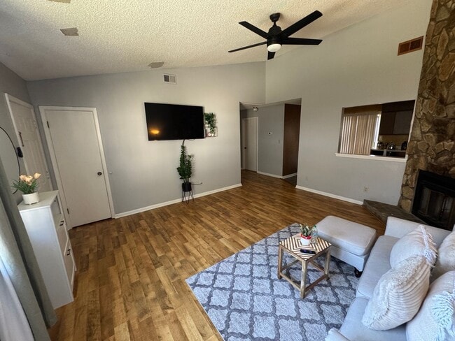 Photo - 240 Tallulah Trail