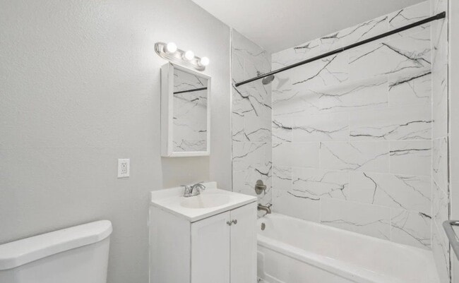 Photo - 3341 E Fountain Blvd Unit 309