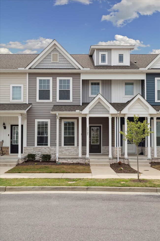 Photo - 1527 Auckland Ct Townhome
