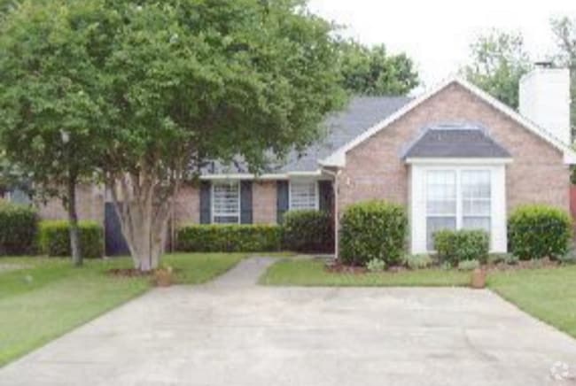 Building Photo - 6017 Bolingbrook Dr Rental