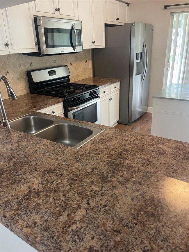Photo - 8021 Sanibel Dr