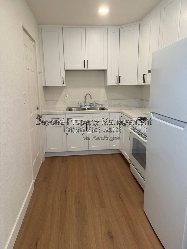 Photo - 2704 Highland Ave