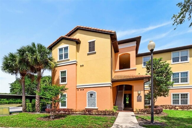 Building Photo - 5467 Vineland Rd Unit 6308