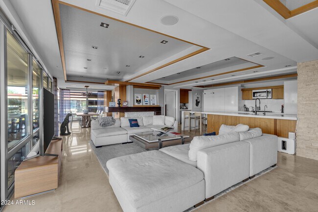 Photo - 7141 E Rancho Vista Dr Unidad PH 7008