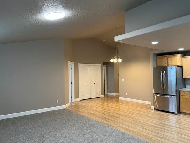 Photo - 3Bd/2Ba Single Story House - Available to View!