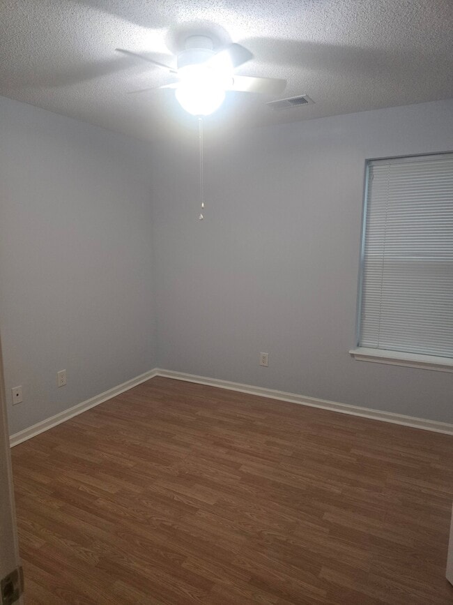 Photo - 2956 Bobo Rd