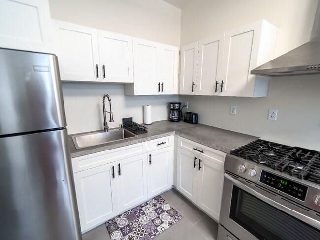 Photo - 190-04 Hollis Ave Unit 1